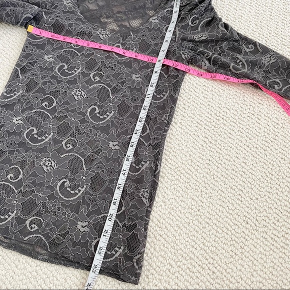 Aritzia Talula Lace Top Gray - Picture 5 of 6